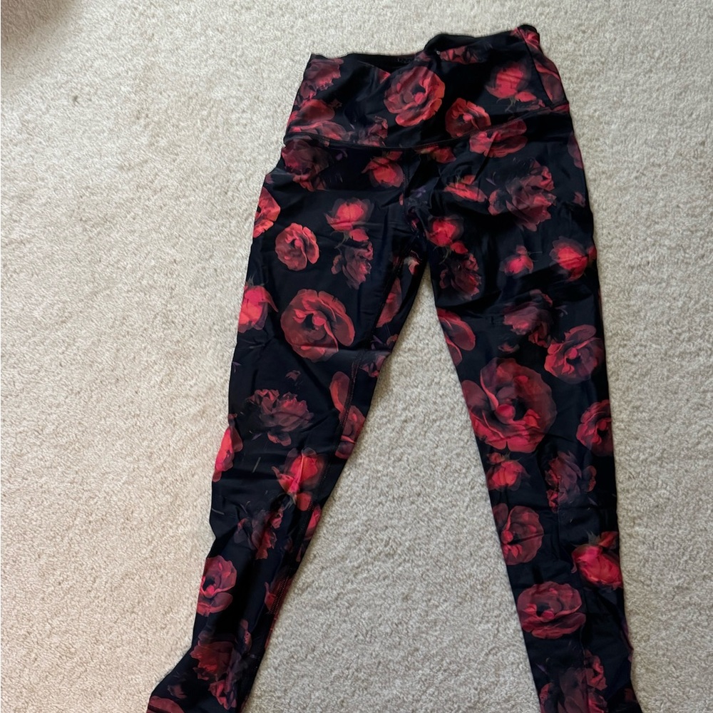Black and Red Floral Leggings